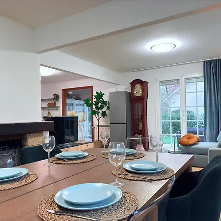 Spacious House W Terrace, Garden, Game, Gym&parking-stra1 빌라