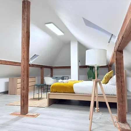 Villa Spacious House W Terrace, Garden, Game, Gym&parking-stra1 Strassen