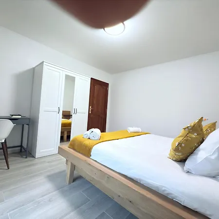 Spacious House W Terrace, Garden, Game, Gym&parking-stra1 Villa Strassen