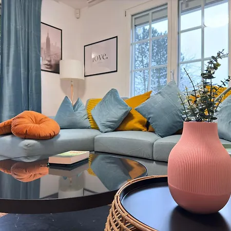 Spacious House W Terrace, Garden, Game, Gym&parking-stra1 Villa Strassen